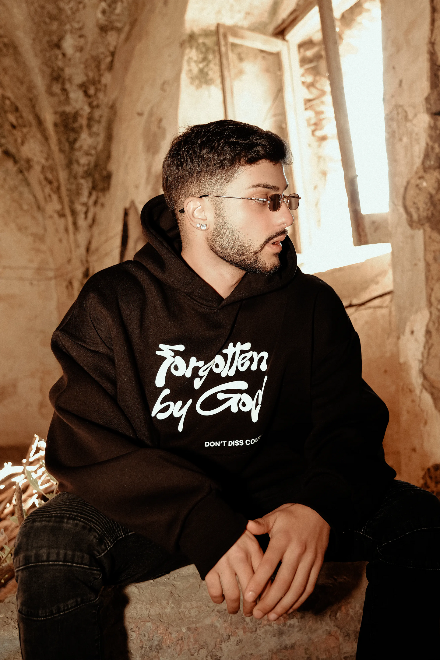 HOODIE "OUBLIÉ DE DIEU" 